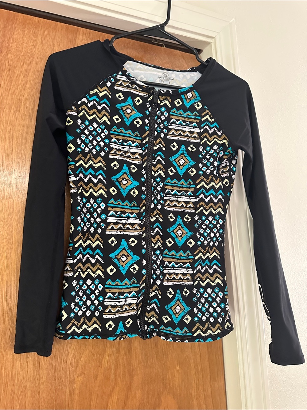 Volcom Teal, Black & White Geometric Zip Rash Guard